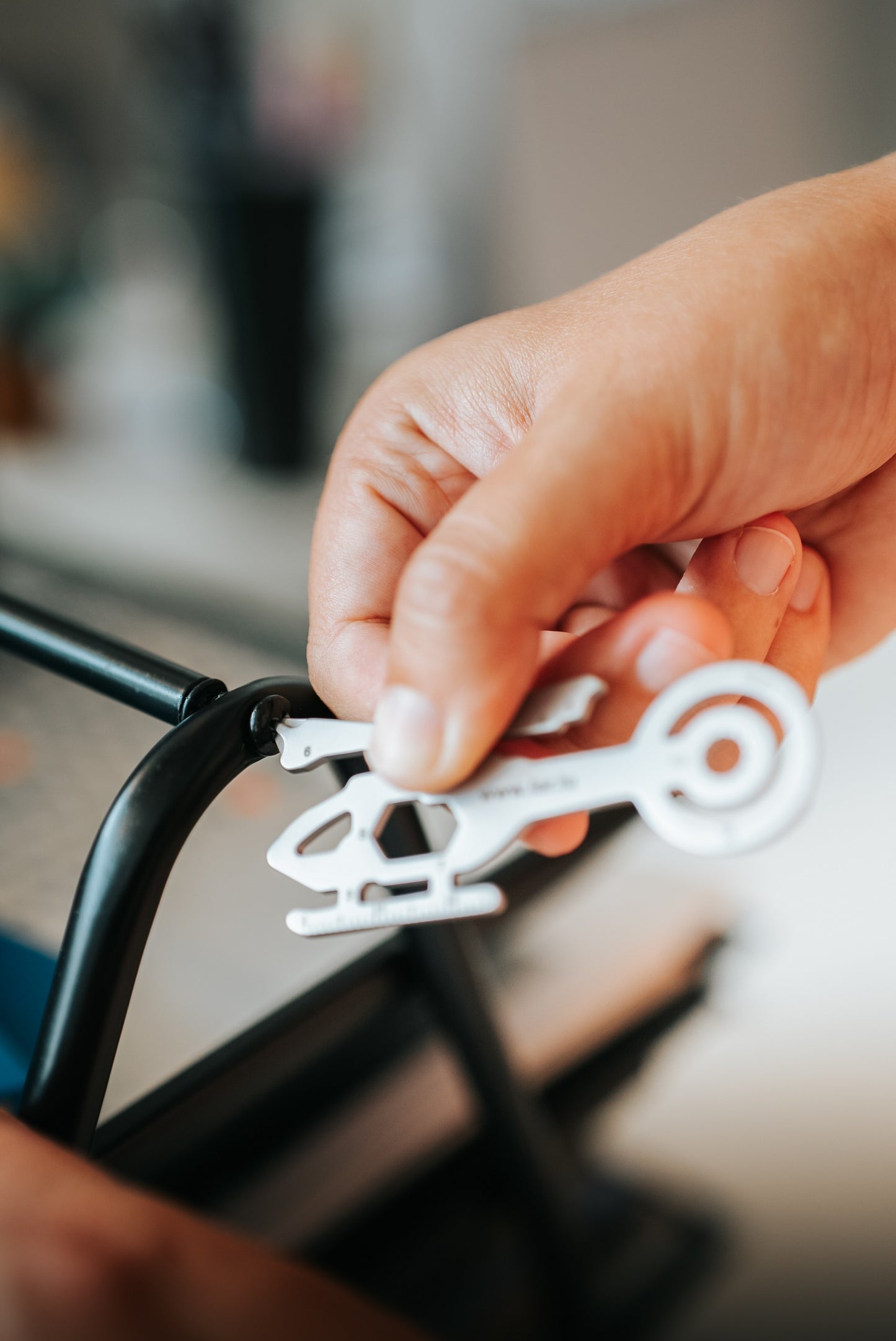Multifuntional LAR key tool